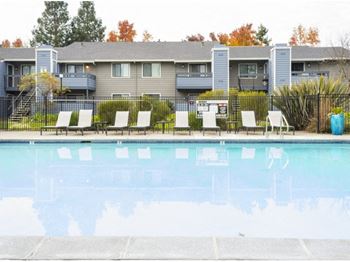 Park vue apartments | swimming pool 